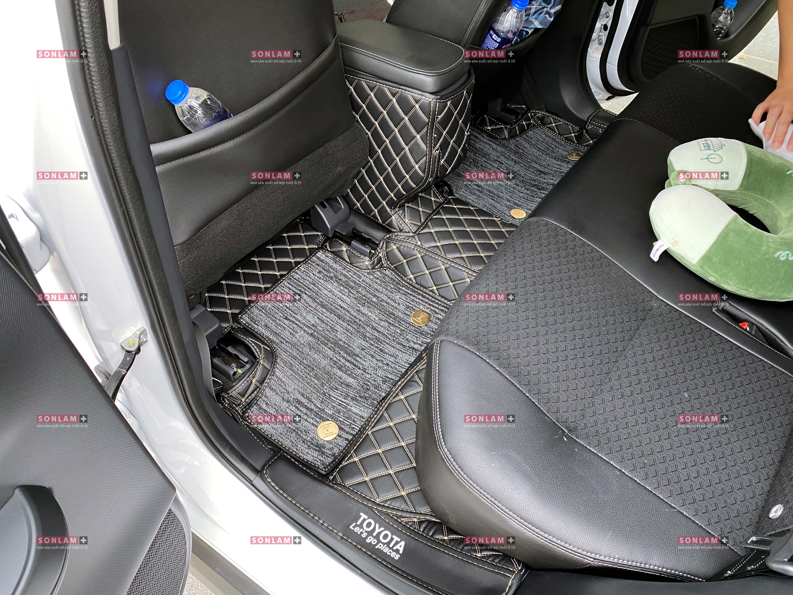 Thảm lót sàn ô tô Toyota Raize